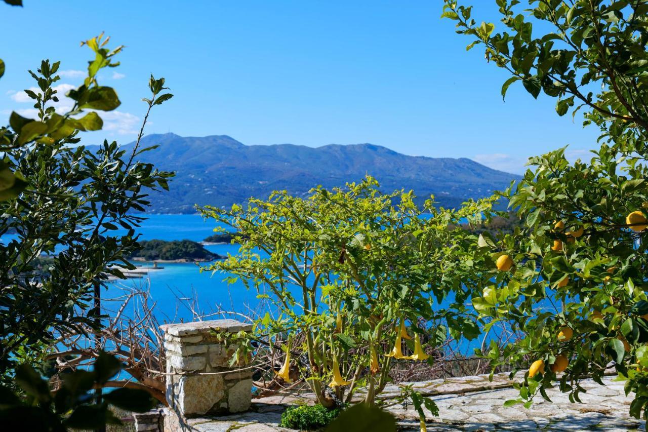 John'S Guesthouse Ksamil Exterior foto