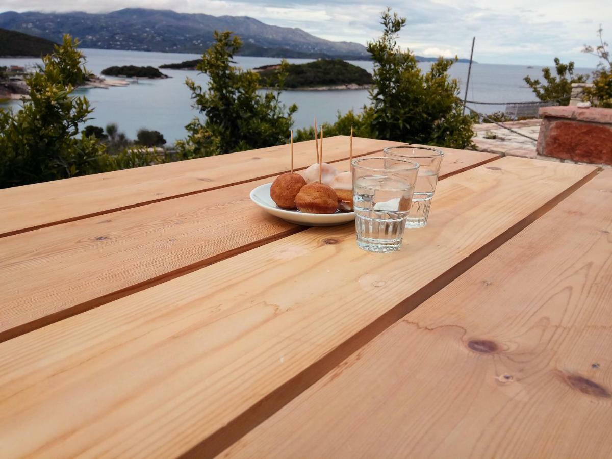 John'S Guesthouse Ksamil Exterior foto