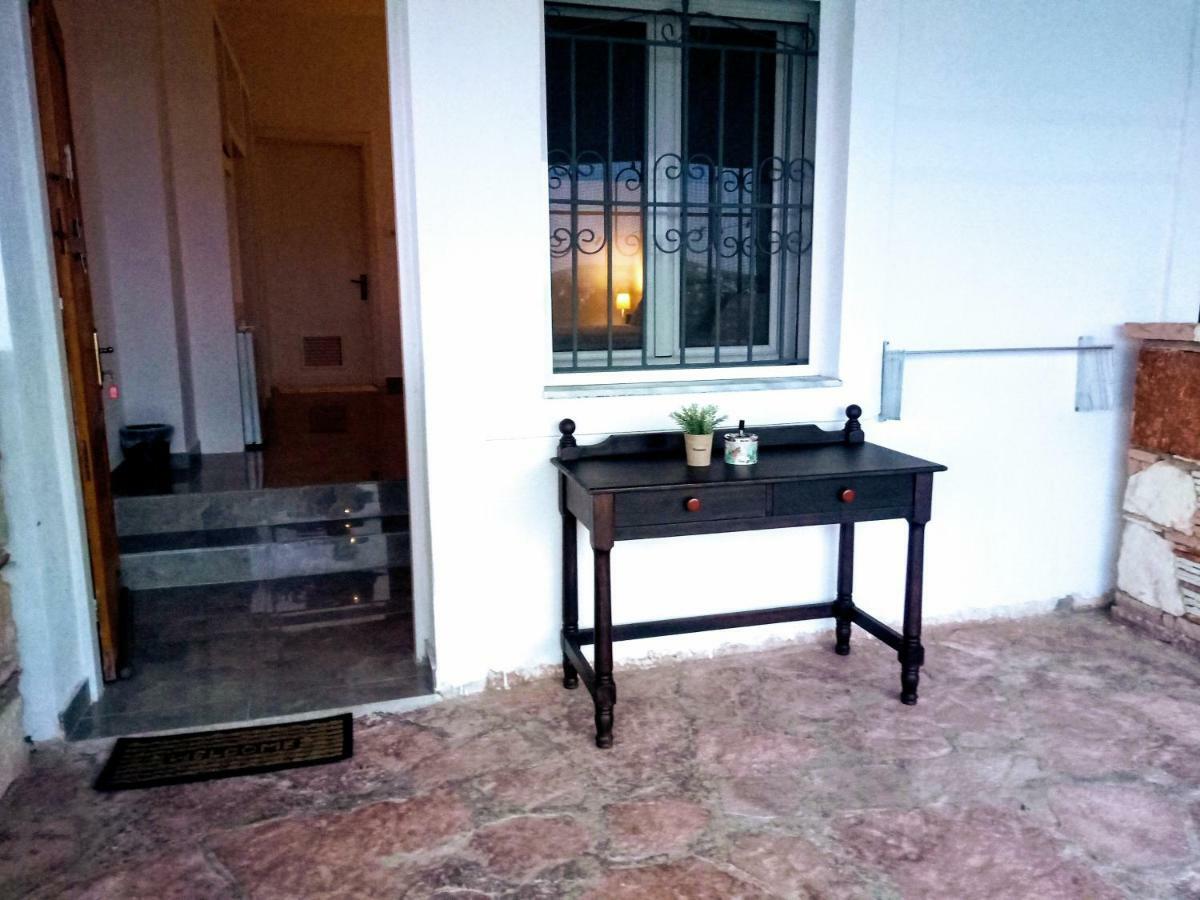 John'S Guesthouse Ksamil Exterior foto